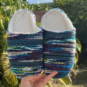 NWT RUGGINE Cozy Multicolor Knit Boho Chic Aztec Slippers Size L/XL